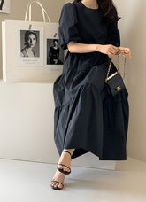 Robes trapèze à volants et col carré, couleur unie